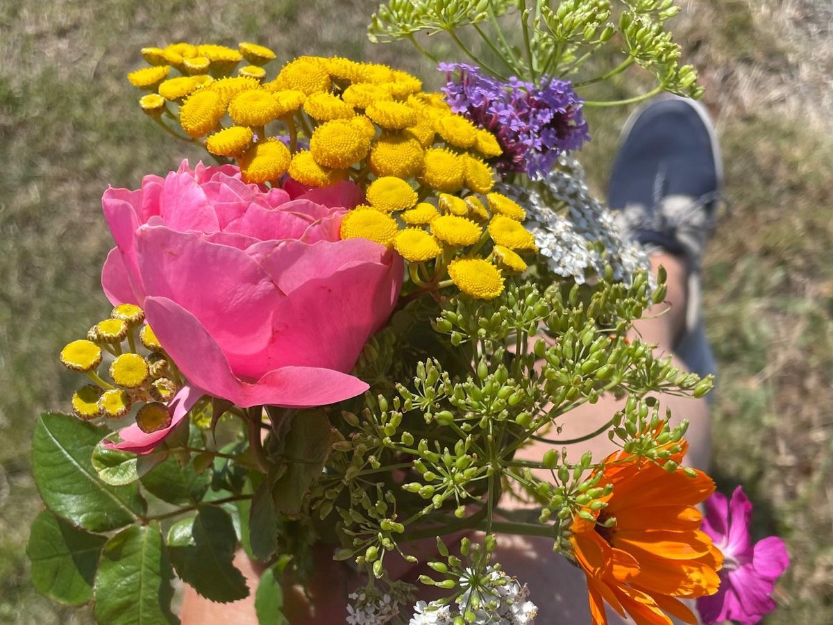 Bunter Wildblumenstrau&szlig; f&uuml;r eine Hochzeit auf &AElig;r&oslash;
