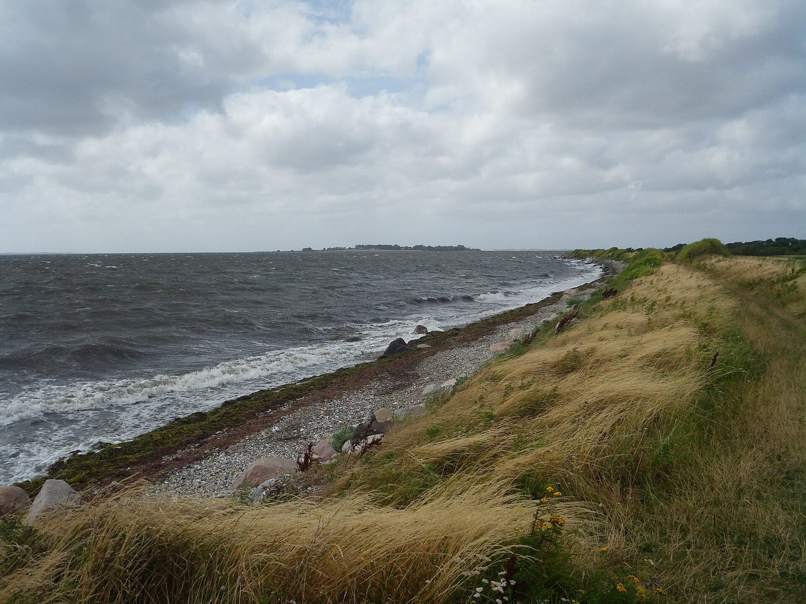 Naturstrand und K&uuml;ste im S&uuml;den von Drej&oslash;